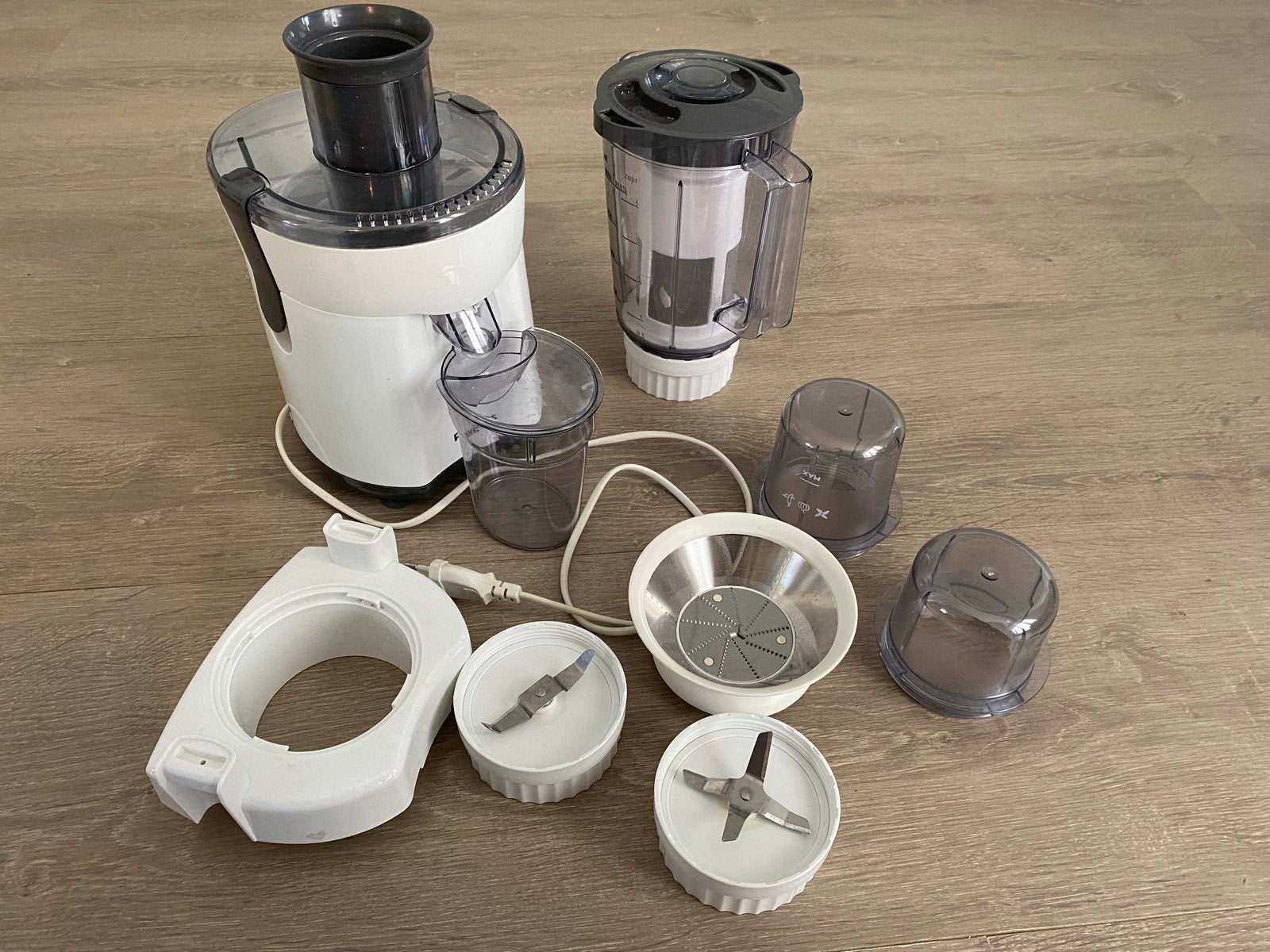 Philips Multi Blender met sapcentrifuge en hakmolens, 1 tot 2 liter, 3 snelheden of meer, Ophalen of Verzenden, Zo goed als nieuw