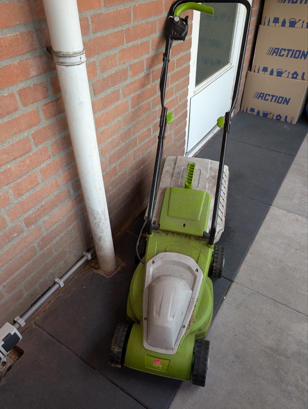 Elektrische grasmaaier - Garden Park, Ophalen, Cirkelmaaier, Gebruikt, Elektrische grasmaaier