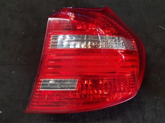 Achterlicht rechts van een BMW 1-Serie, Auto-onderdelen, Gebruikt, -, -, 3 maanden garantie