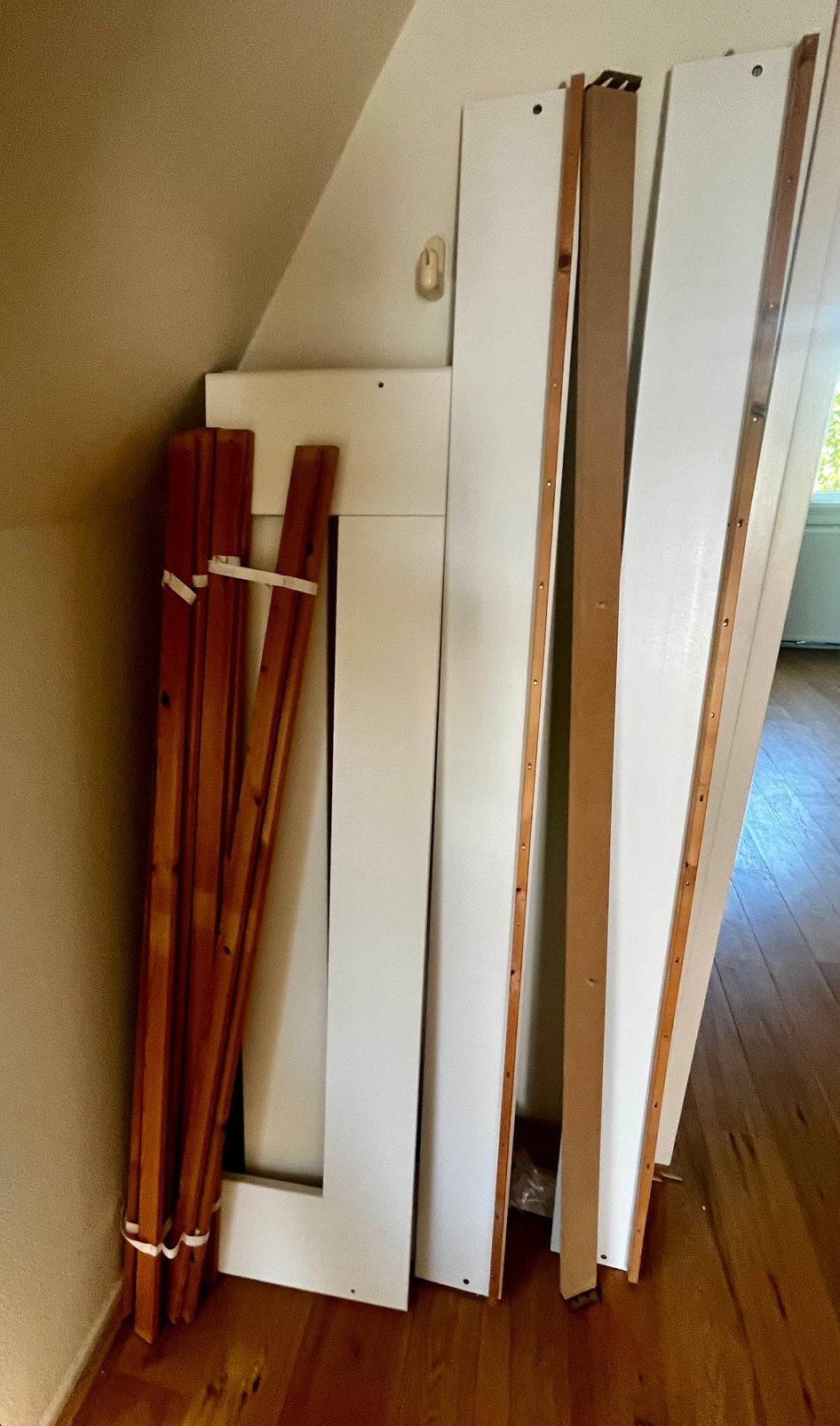 Bed 160 x 200 incl. schoon matras, Ophalen, Wit, Tweepersoons, Zo goed als nieuw