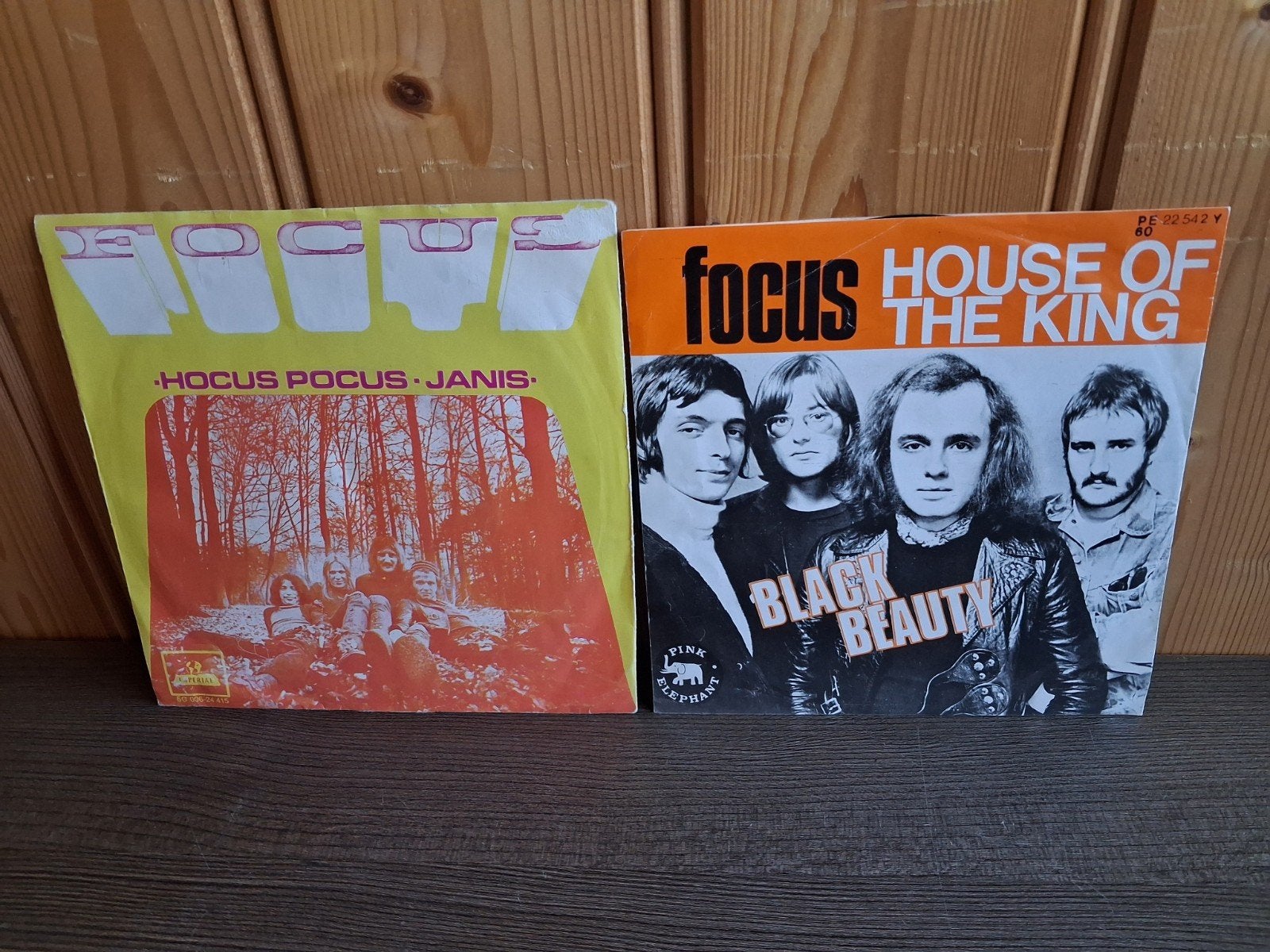 Focus, Verzenden, Zo goed als nieuw, Pop