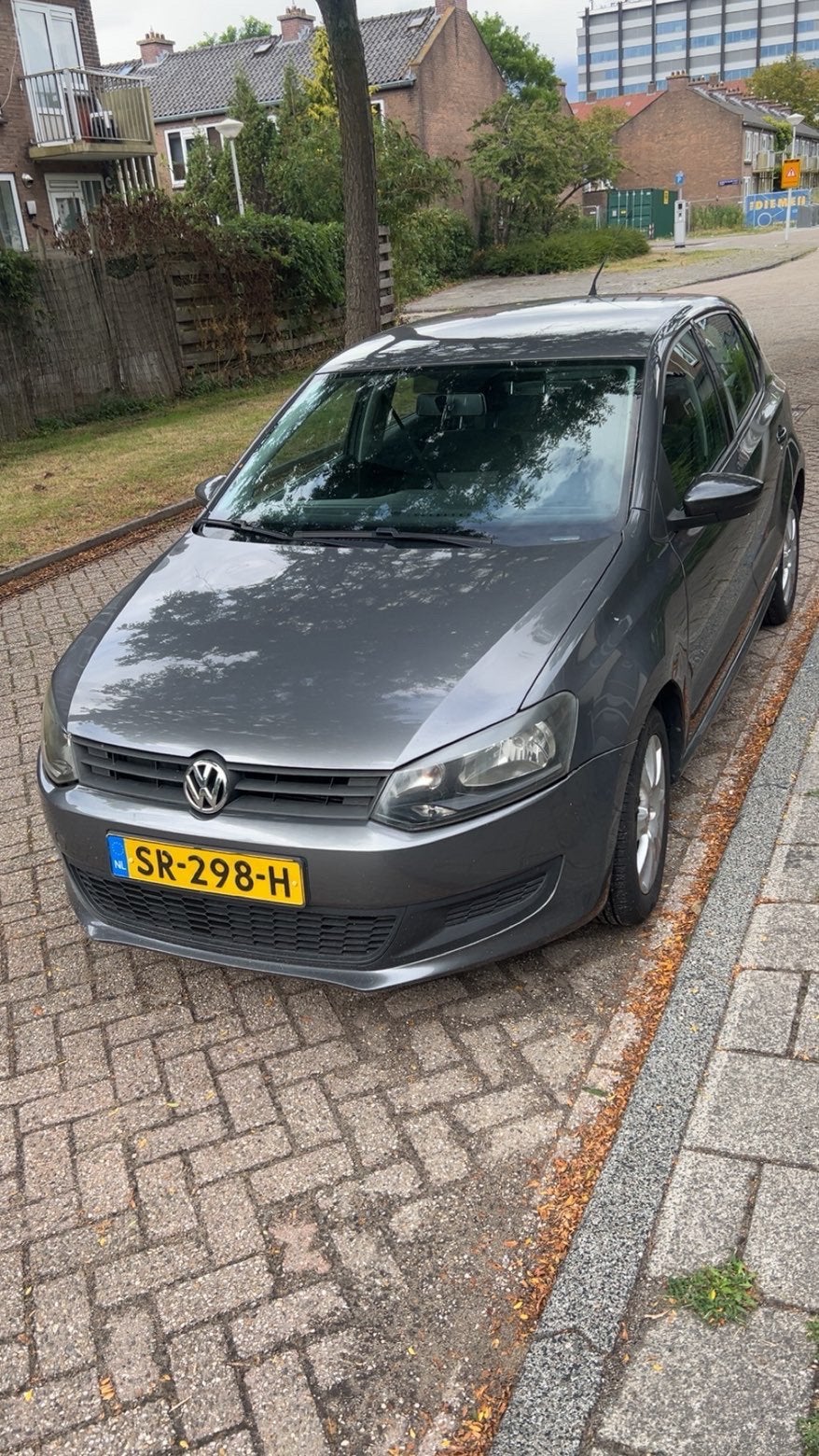Volkswagen Polo 1.2 51KW 2010 Grijs met carplay, Auto's, Voorwielaandrijving, 967 kg, 40 €/maand, 1198 cc