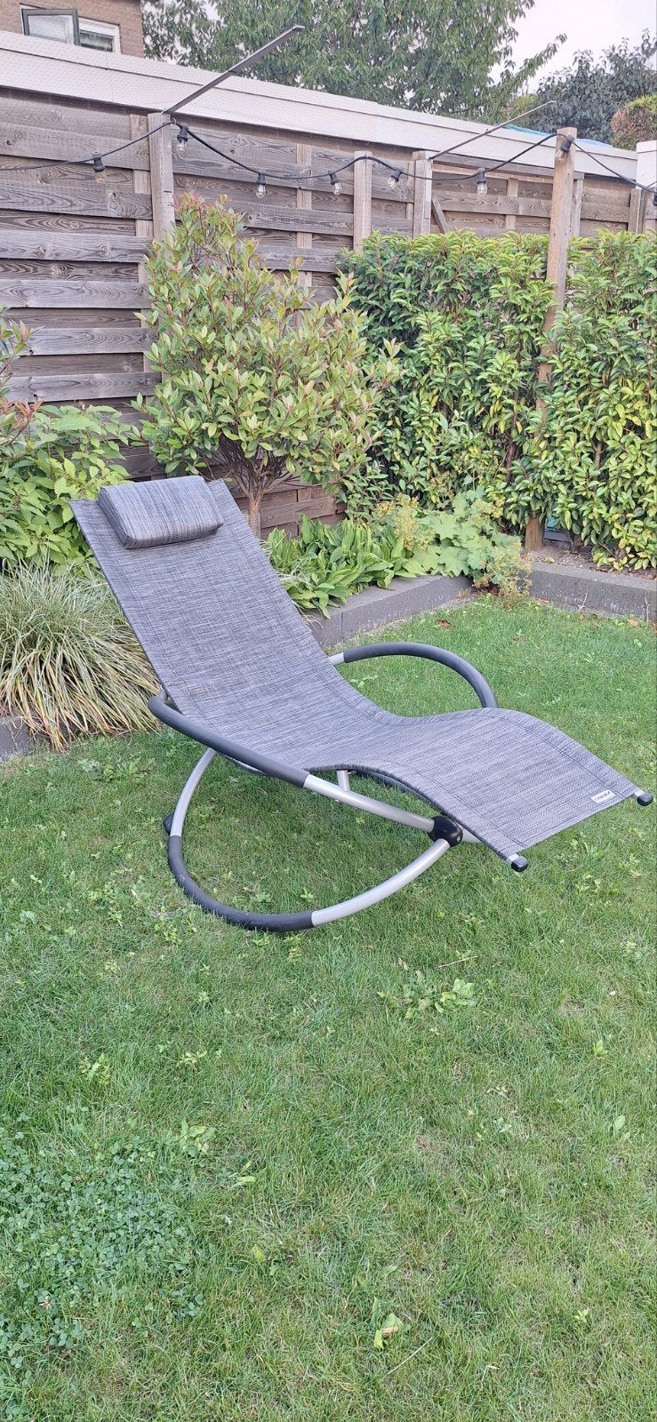 Relax ligstoel (2 beschikbaar, prijs per stoel), Ophalen