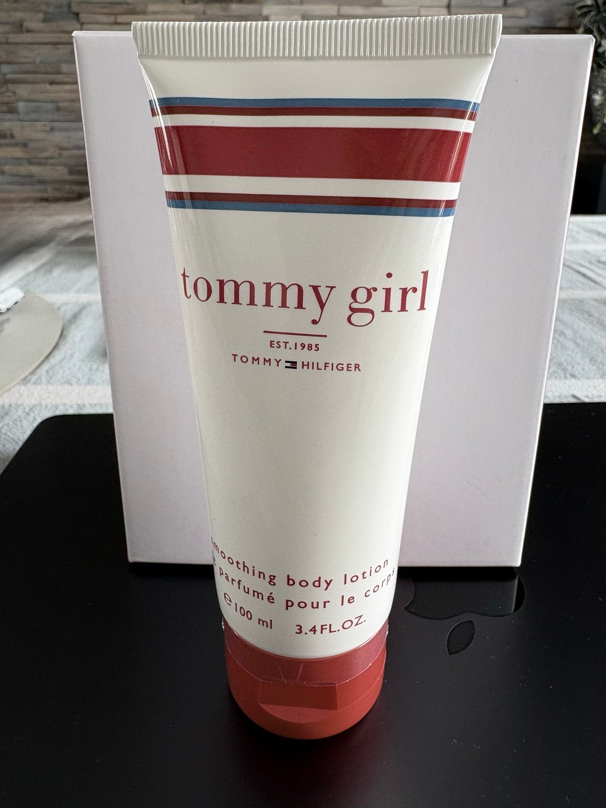 Tommy Girl Smoothing Body Lotion 100ml, Ophalen of Verzenden, Nieuw, Bodylotion, Crème of Olie