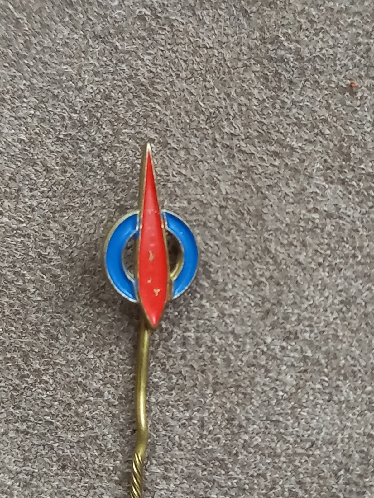 Speldje Total (oud logo?), Verzamelen, Speldjes, Pins en Buttons, Ophalen of Verzenden, Gebruikt