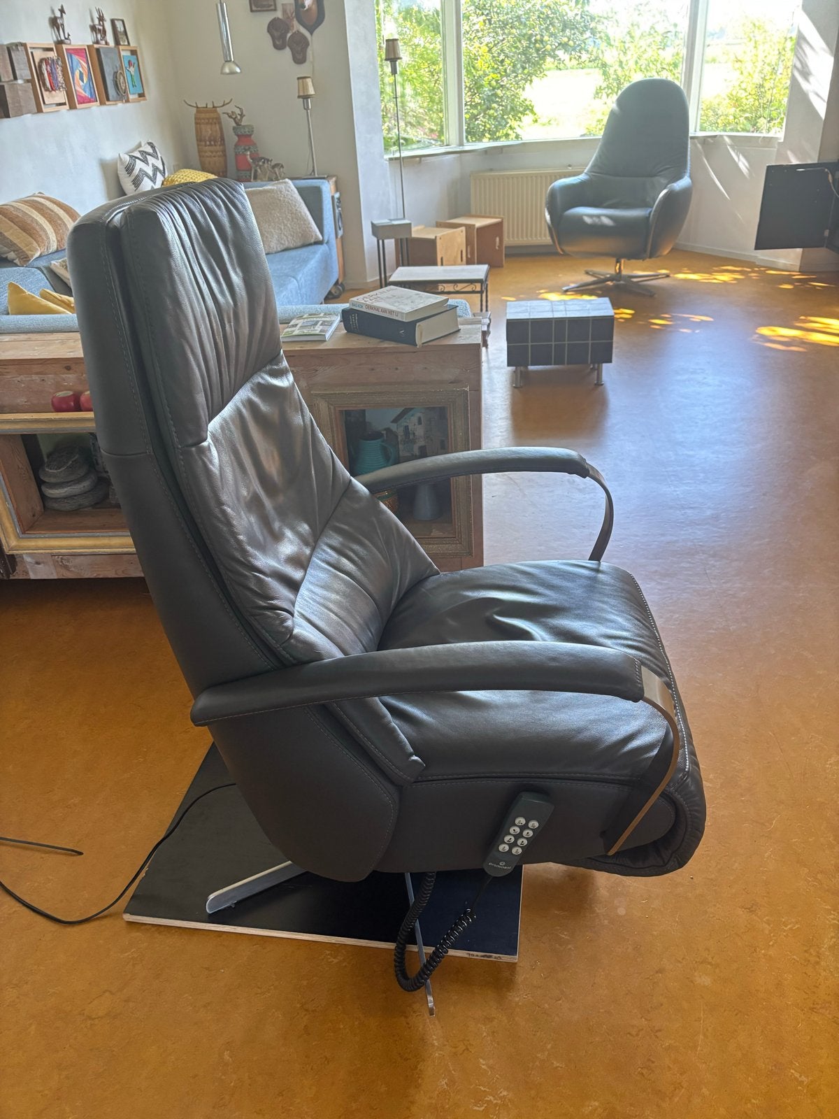 Prominent luxe relaxfauteuil Humberto - Donkergrijs leer, Ophalen of Verzenden, Zo goed als nieuw, Leer, 75 tot 100 cm