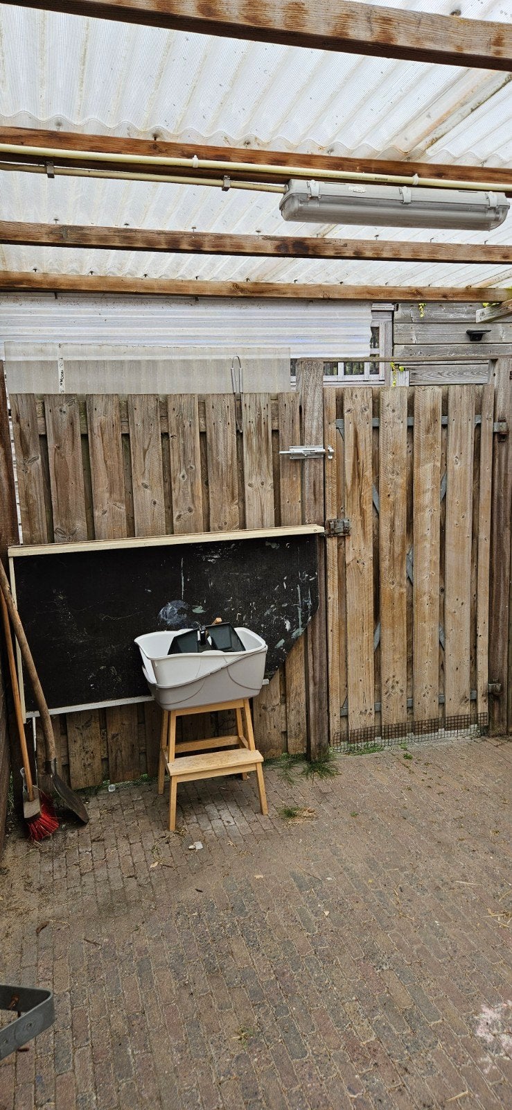 Houten schutting inclusief poort - 16m lang, 6 meter of meer, Ophalen of Verzenden, Hout, 1 tot 2 meter
