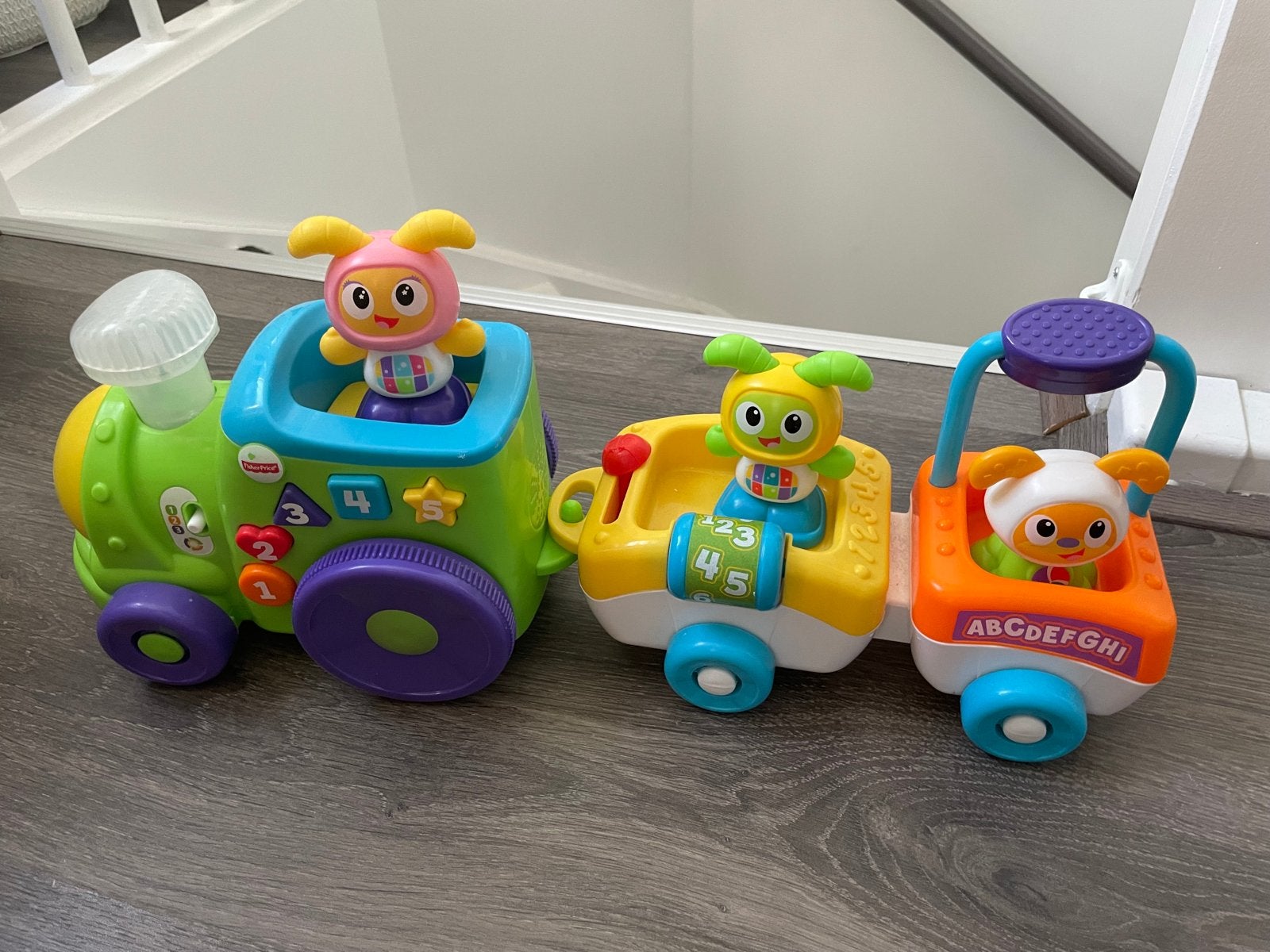 Fisher-Price BeatBo Muziek Trein met Licht en Geluid, Kinderen en Baby's, Speelgoed | Babyspeelgoed, Verzenden, Gebruikt, Overige typen