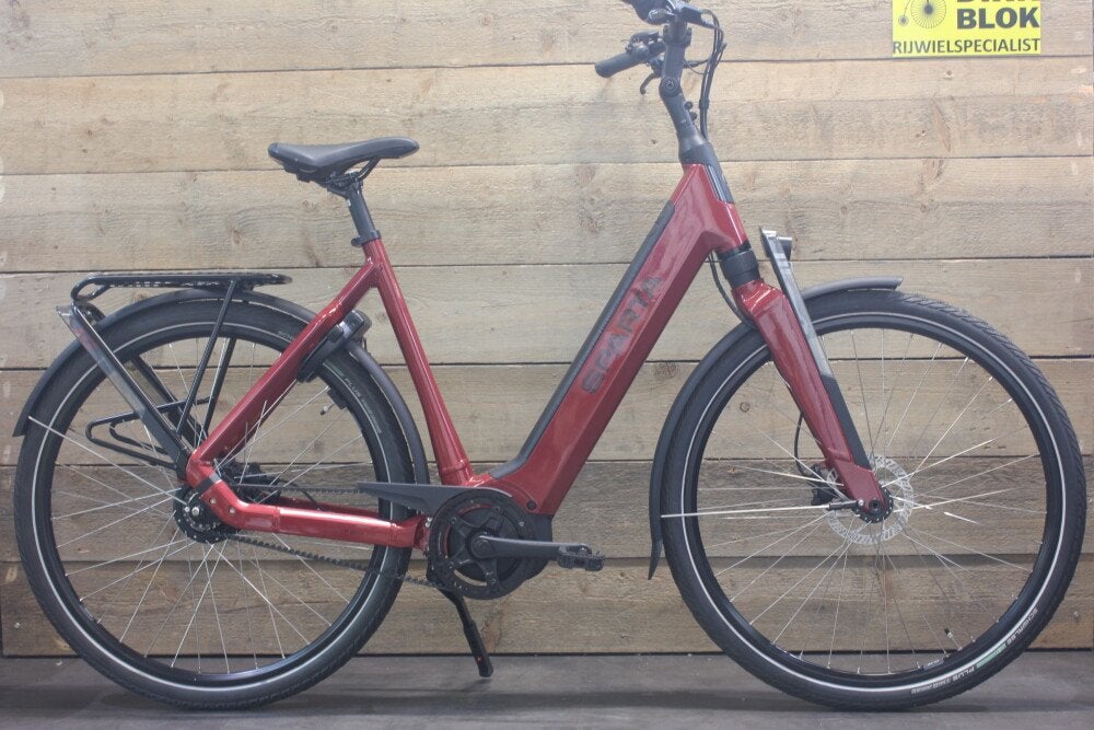 Sparta A-Shine Fit 50Nm Dark Red Gloss nu na inruil € 2999