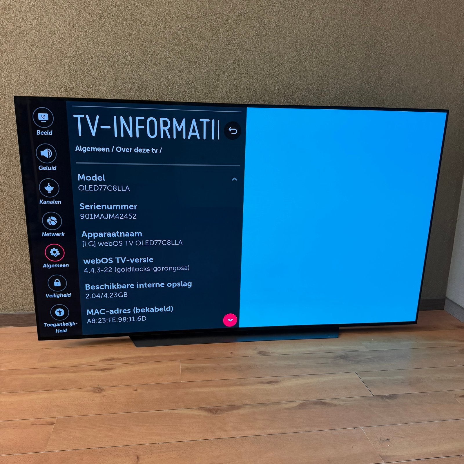 Foto 11 van 77 inch LG Oled 4k Televisie