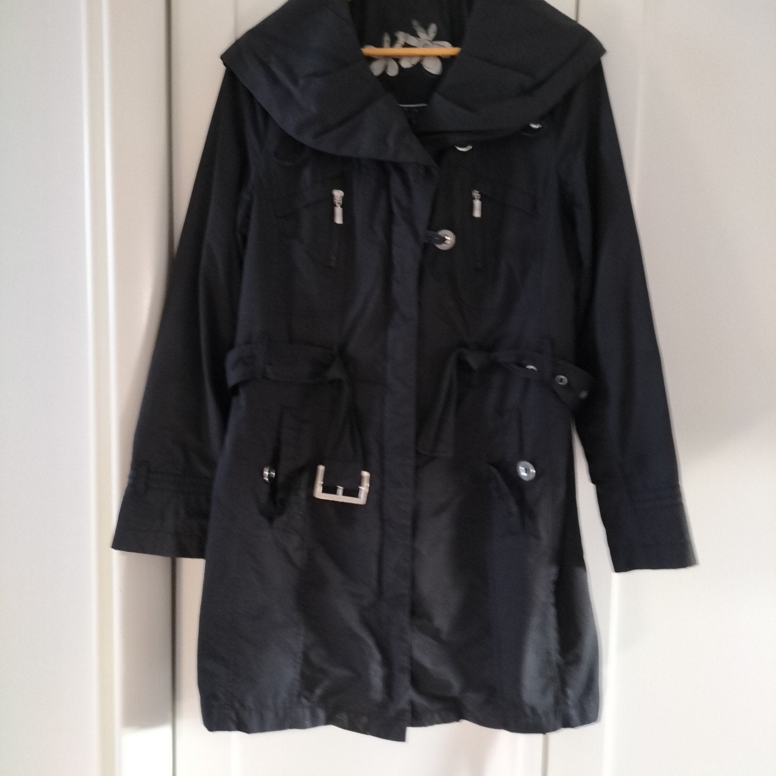 Etam Zwarte Trenchcoat Maat L, Kleding | Dames, Zwart, Maat 42/44 (L), Ophalen of Verzenden, Zo goed als nieuw