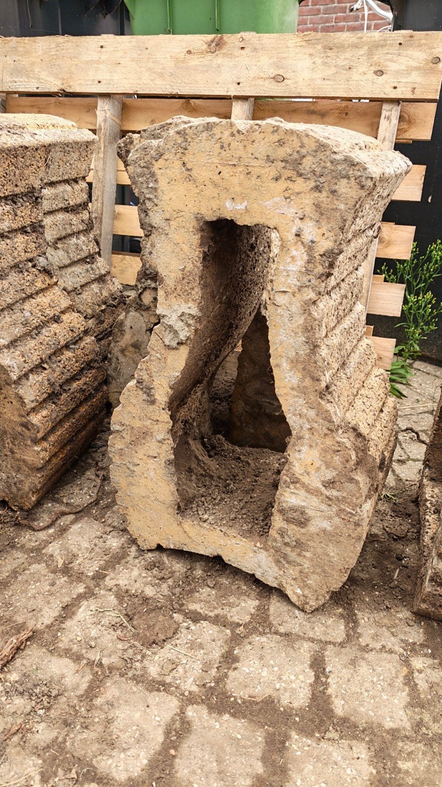 Jaren 70 betonnen plantenbakken - robuust en uniek, Ophalen, Gebruikt, Minder dan 30 cm, Balkon