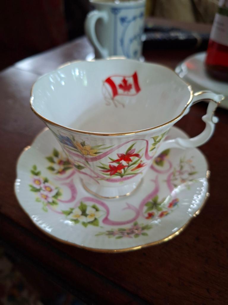 Royal Albert  our emblems dear, Verzamelen, Ophalen of Verzenden, Zo goed als nieuw, Porselein, Kop en/of schotel
