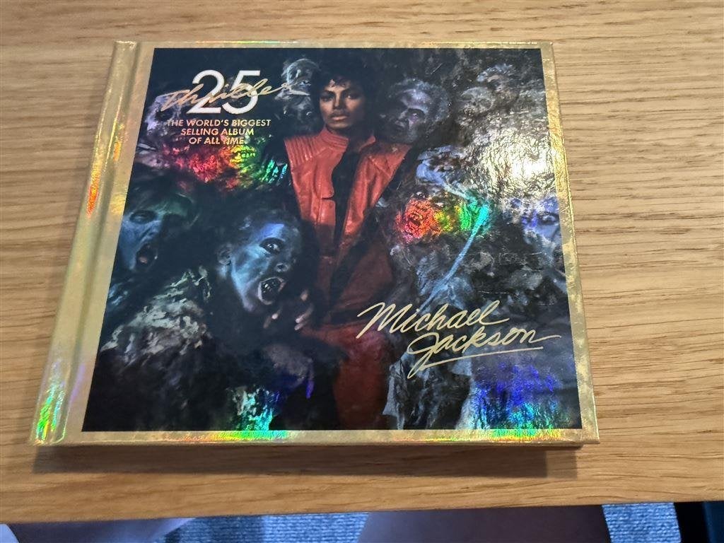 Michael Jackson – Thriller 25: The World\'s Biggest Selling, Boxset, Pop, Ophalen of Verzenden, Zo goed als nieuw