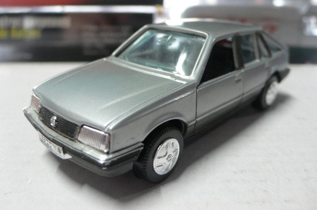 opel ascona 5 deurs - gama - 1/43 -SPECIALE AANBIEDING!!!!!!, Hobby en Vrije tijd, Modelauto's | 1:43, Verzenden, Nieuw, Auto