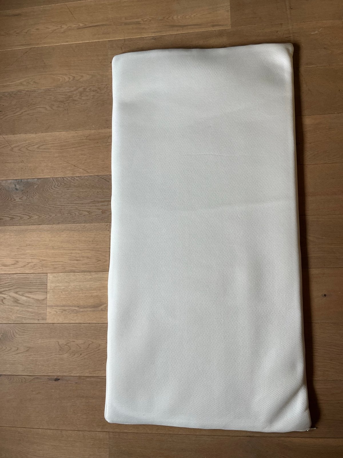 Aerosleep mat 120x60 voor Ledikant of reisbedje, Ophalen of Verzenden, Zo goed als nieuw, Ledikant