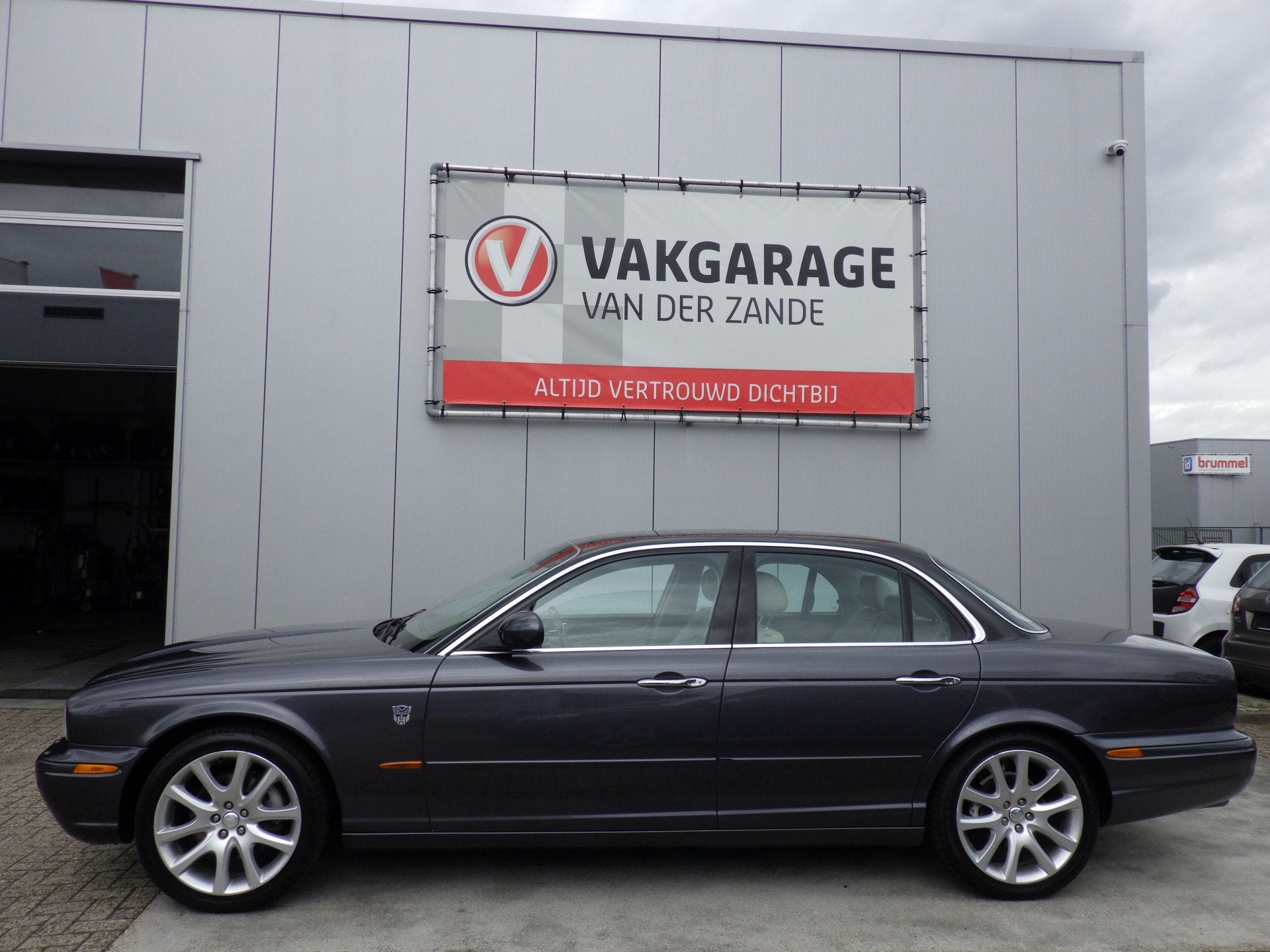 Jaguar XJ 4.2 V8 AUT Executive, Leder, Cruise, PDC Compleet!, Auto's, Jaguar, Automaat, Achterwielaandrijving, Gebruikt, Automatische klimaatregeling