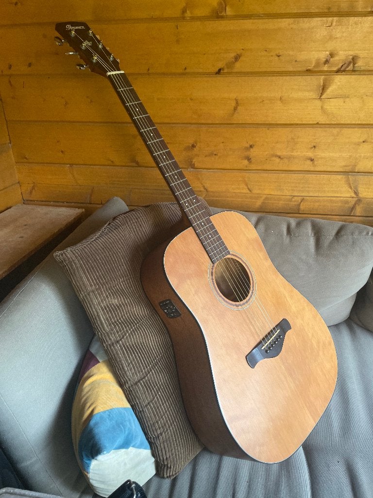 Ibanez akoestisch-elektrische gitaar, Muziek en Instrumenten, Ophalen, Zo goed als nieuw, Western- of Steelstringgitaar, Met (piezo-)element