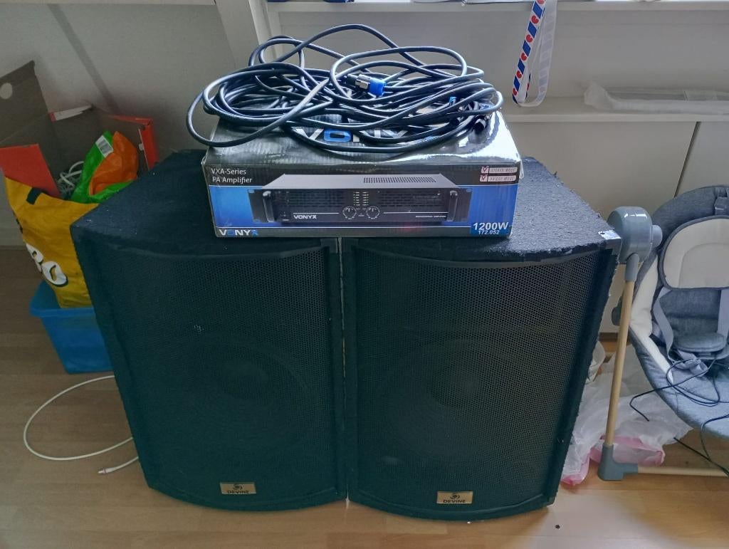 Devine Trono 15 luidspreker + Vonyx VXA-1200 + Speakon, Overige typen, Zo goed als nieuw, 120 watt of meer, Ophalen