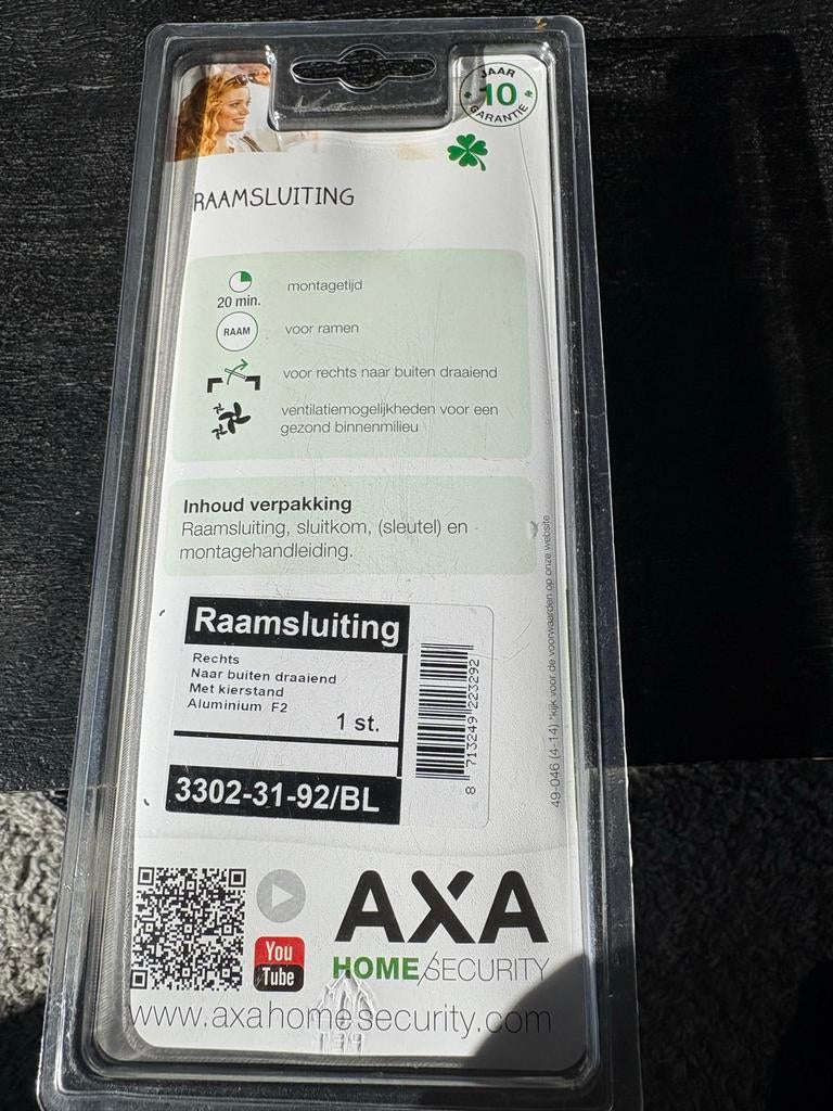 AXA Raamsluiting Rechts Buitendraaiend met Kierstand, Ophalen of Verzenden, Nieuw, Overige materialen, Klink of Kruk