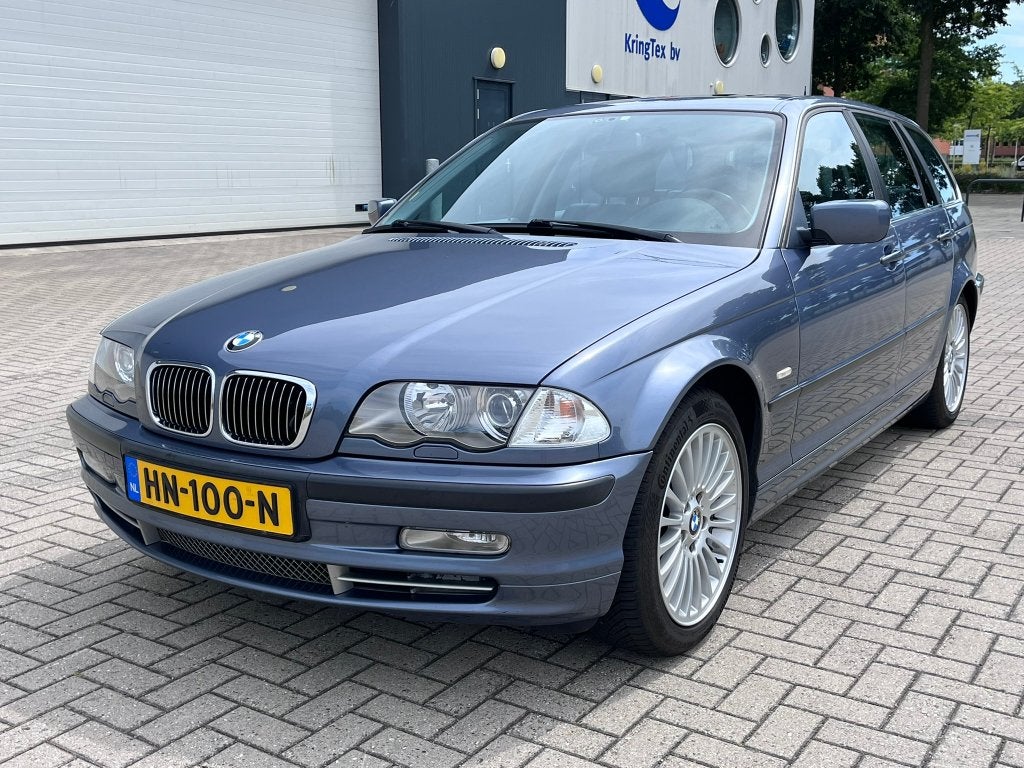 BMW 3-Serie 3.0 I 330 Touring AUT 2001 Blauw, Blauw, 10 km/l, Stationwagon, 1558 kg