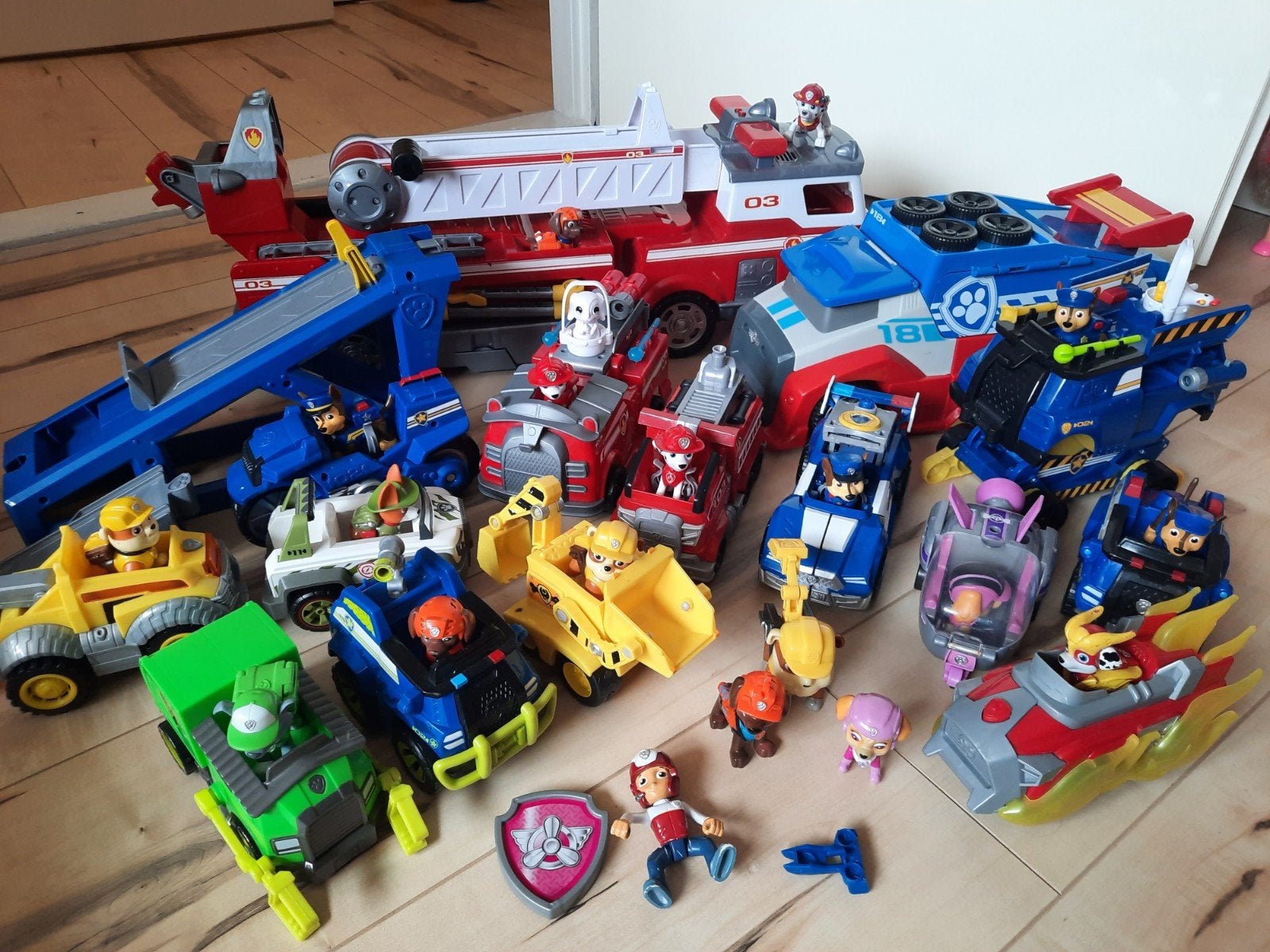 Groot pakket paw patrol figuren en voertuigen, Kinderen en Baby's, Speelgoed | Speelgoedvoertuigen, Ophalen
