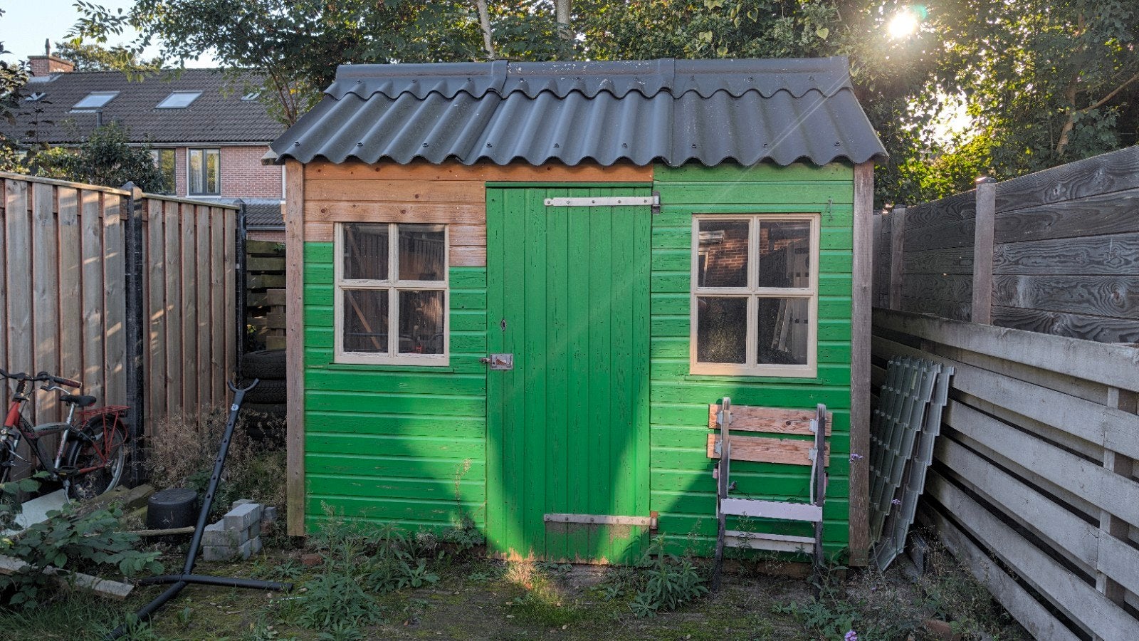 Tuinschuur gratis af te halen - Droog en met echt glas, Tuin en Terras, Ophalen, Gebruikt, Schuur, 2 ramen