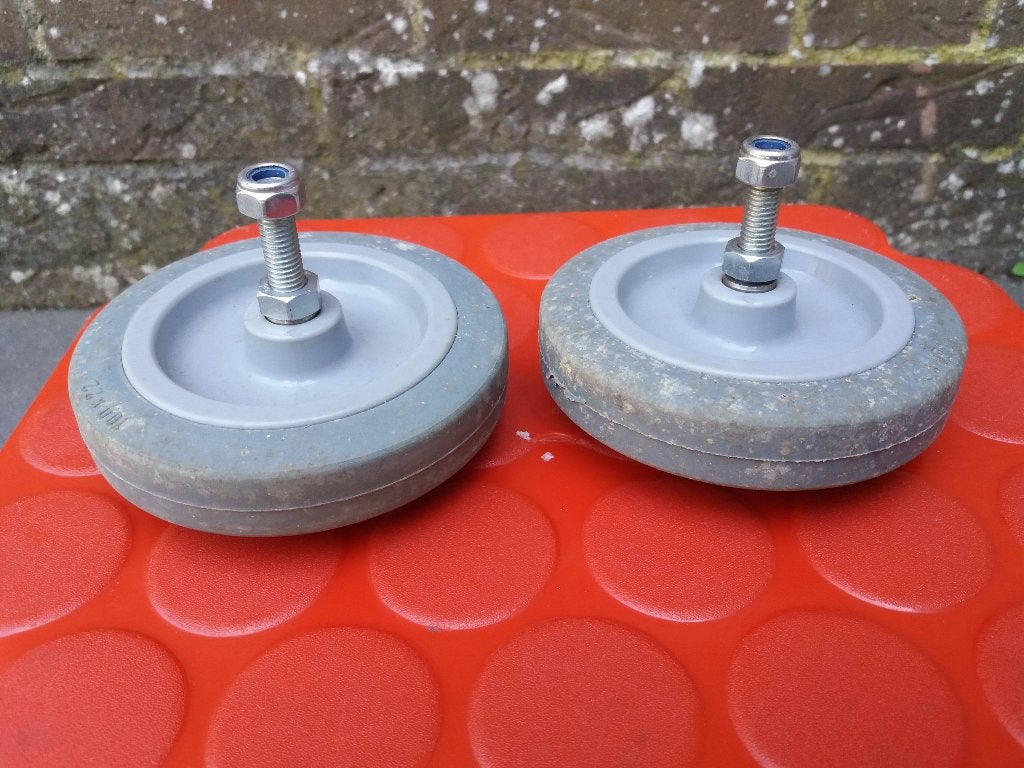 WIELEN VOOR LADDERS – 10 CM X 2,2 CM, Doe-het-zelf en Verbouw, Ladders en Trappen, Ophalen of Verzenden, Nieuw, Ladder, 4 meter of meer