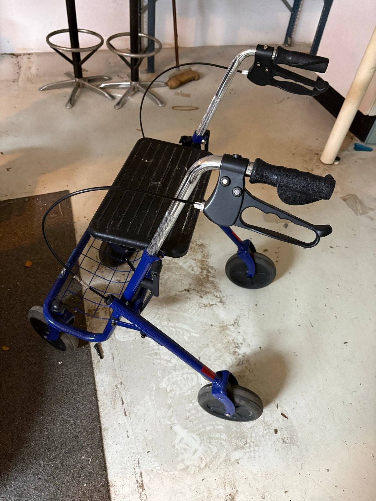 Rollator, gratis af te halen in Ypenburg, Den Haag, Ophalen, Opvouwbaar, Gebruikt