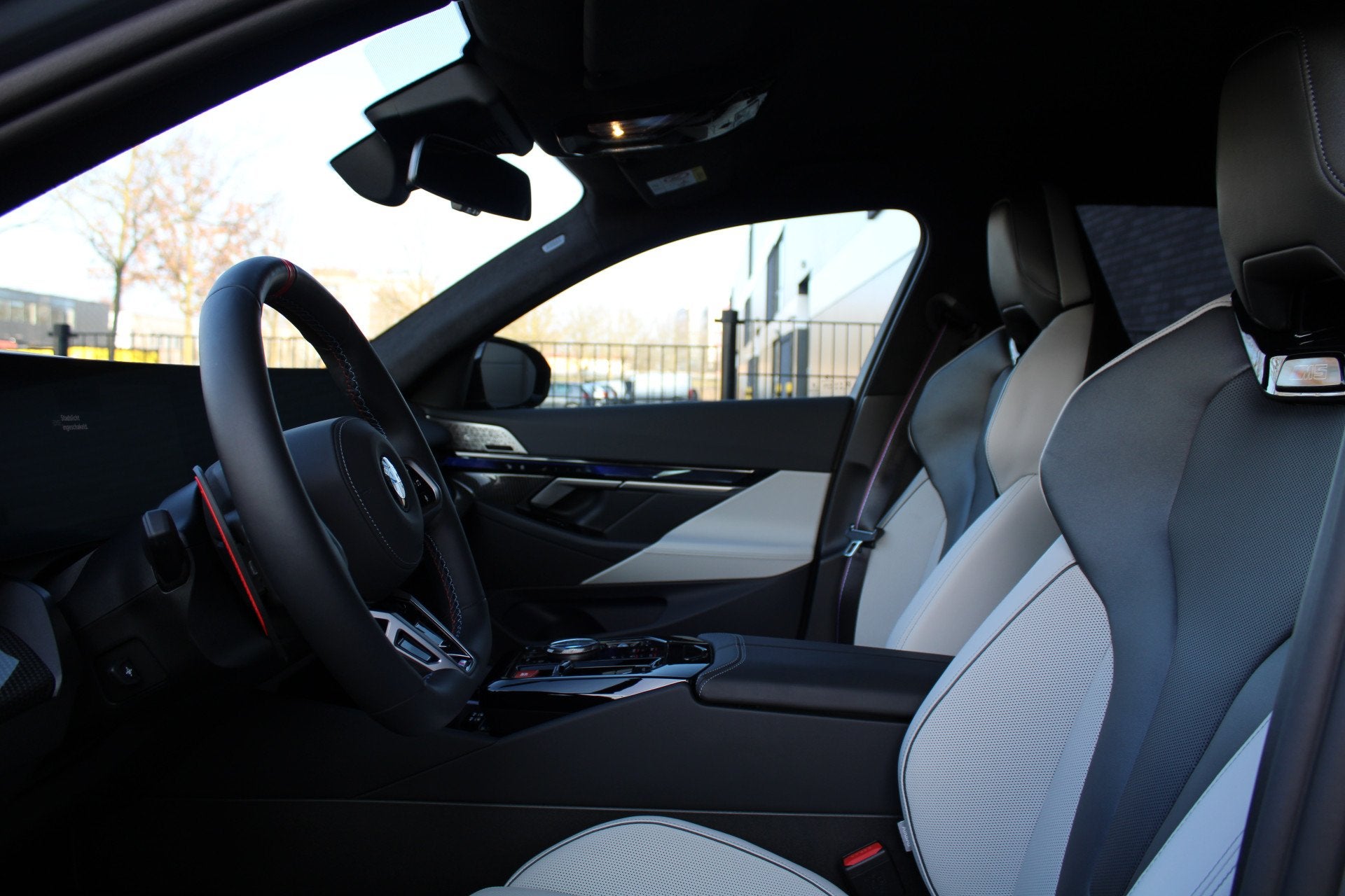Foto 18 van BMW 5 Serie Touring M5 | KERAMISCH | BTW | M-DRIVE PROFESSIO