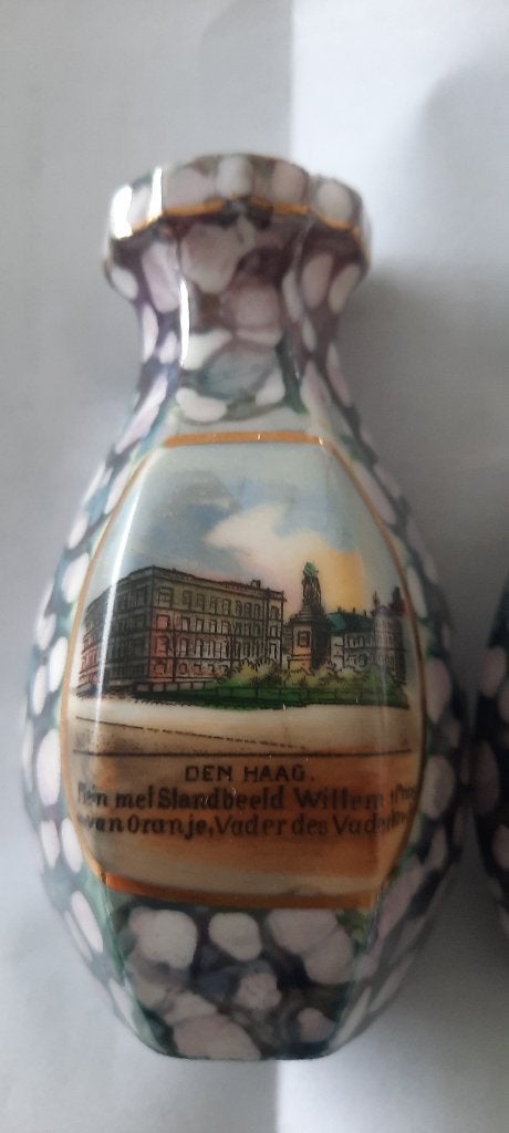 2 vaasjes - den haag - 10,5 cm hoog - retro, Antiek en Kunst, Ophalen of Verzenden
