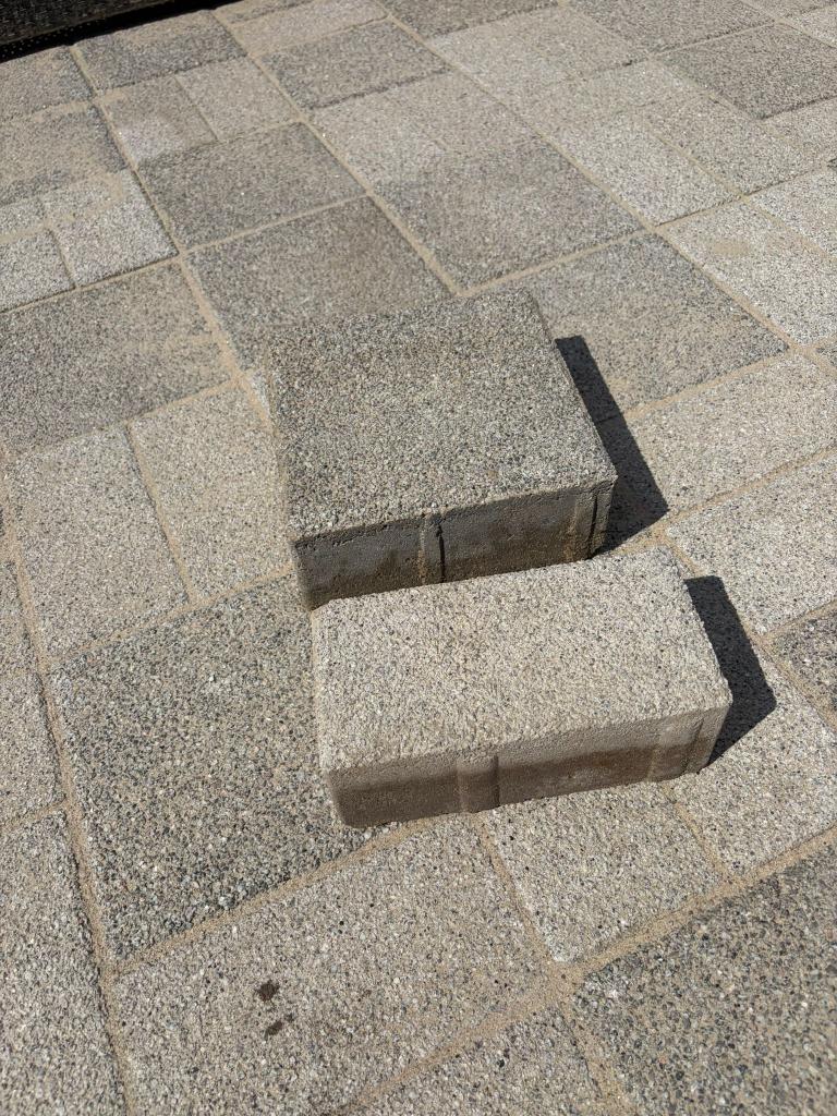 Tegels / klinkers - Wijchen, Tuin en Terras, Tegels en Klinkers, Ophalen, Gebruikt, 10 m² of meer, Beton