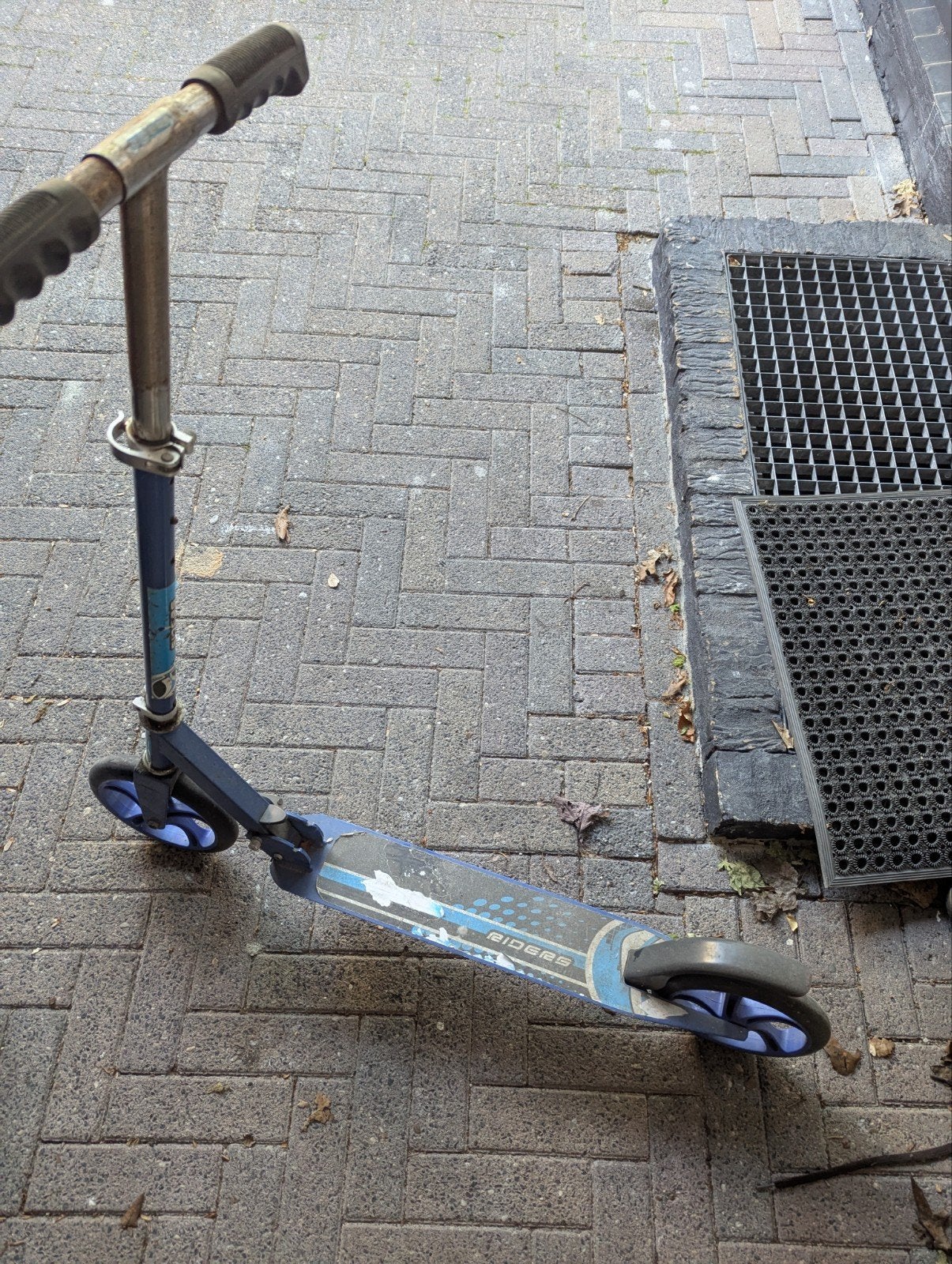 Leuke step en skeelers maat 33-36, Fietsen en Brommers, Ophalen, Gebruikt, Gewone step
