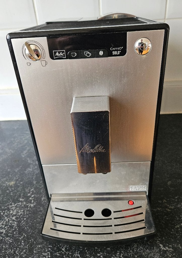 Melitta Caffeo Solo koffie volautomaat, Witgoed en Apparatuur, Koffiezetapparaten, Ophalen, Afneembaar waterreservoir, Gebruikt