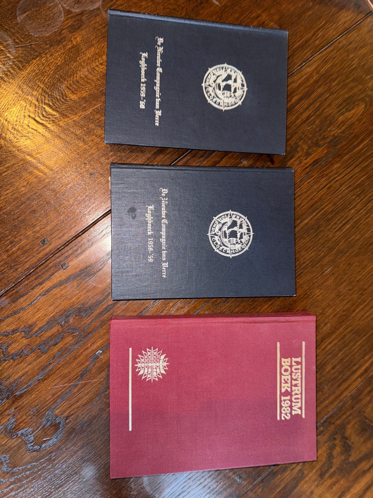 Logboeken De Nieuwe Compagnie van Verre Nijenrode + Lustrumb, Ophalen of Verzenden, Gelezen