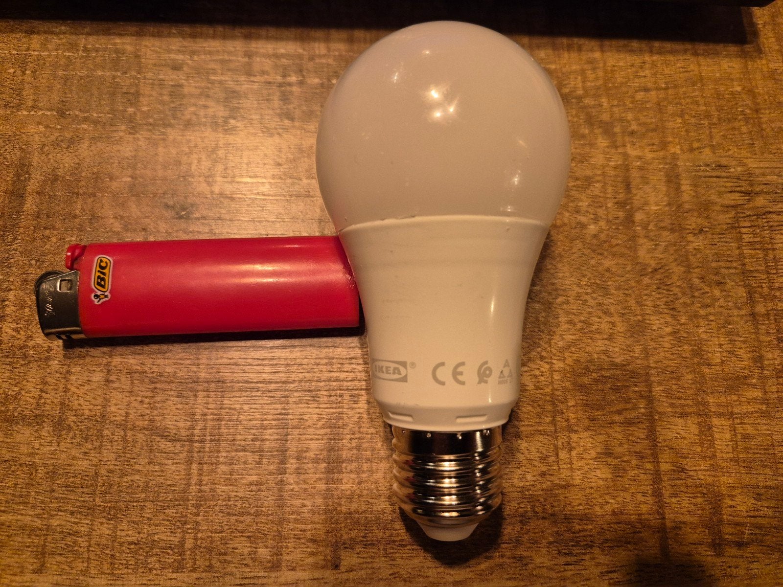 IKEA LED-lamp E27, 600 lumen, Zibee, kleur en dimbaar, Huis en Inrichting, Ophalen of Verzenden, Zo goed als nieuw, E27 (groot)