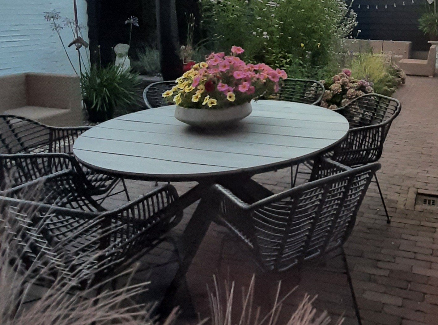 Tuinset tafel+zwarte Wicker tuinstoel met kussen - Zgan, Ophalen, Eettafel, 6 zitplaatsen, Zo goed als nieuw