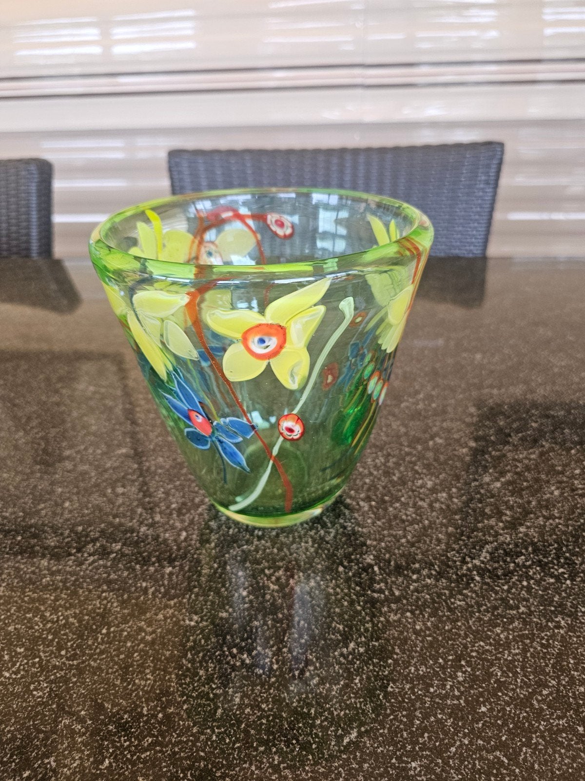 Murano dikwandige vaas met bloemen en glasdraden - 18 cm, Ophalen of Verzenden