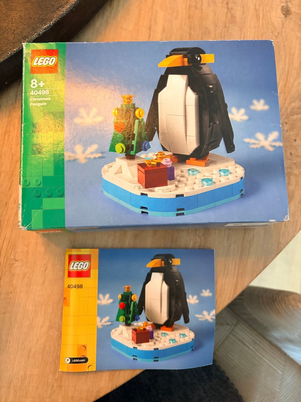 LEGO 40498 Christmas Penguin compleet met doos en boekje, Overige thema's, Lego, Ophalen of Verzenden, Zo goed als nieuw