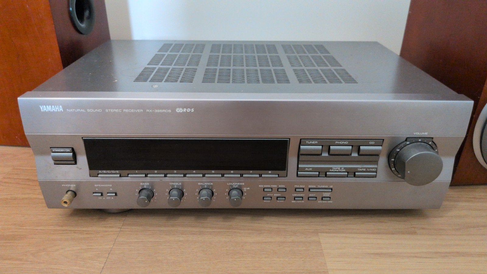 Yamaha RX-396RDS Receiver met Philips luidsprekers