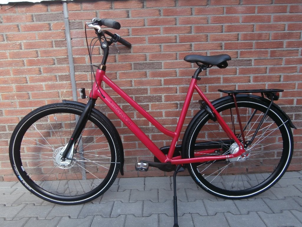 ALS NIEUWE Batavus Dinsdag 57 cm. Rood metallic, Ophalen, Versnellingen, Batavus, 56 cm of meer