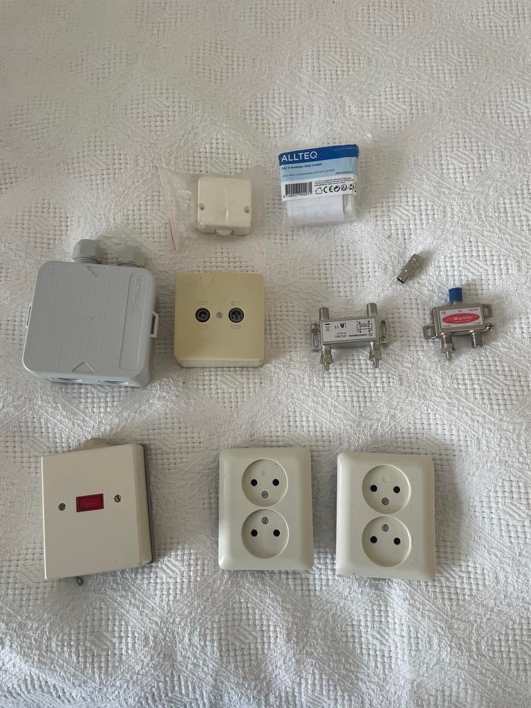 Wcd Berker, schakelaar, Cat 6, coax splitters en wcd, Ophalen of Verzenden, Gebruikt, Overige typen