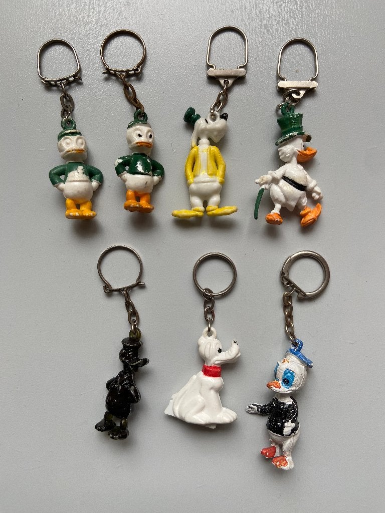 Oude Sleutelhangers Disney Donald Duck Pluto 3,00 per stuk, Verzamelen, Sleutelhangers, Ophalen of Verzenden, Gebruikt, Knuffel of Figuurtje