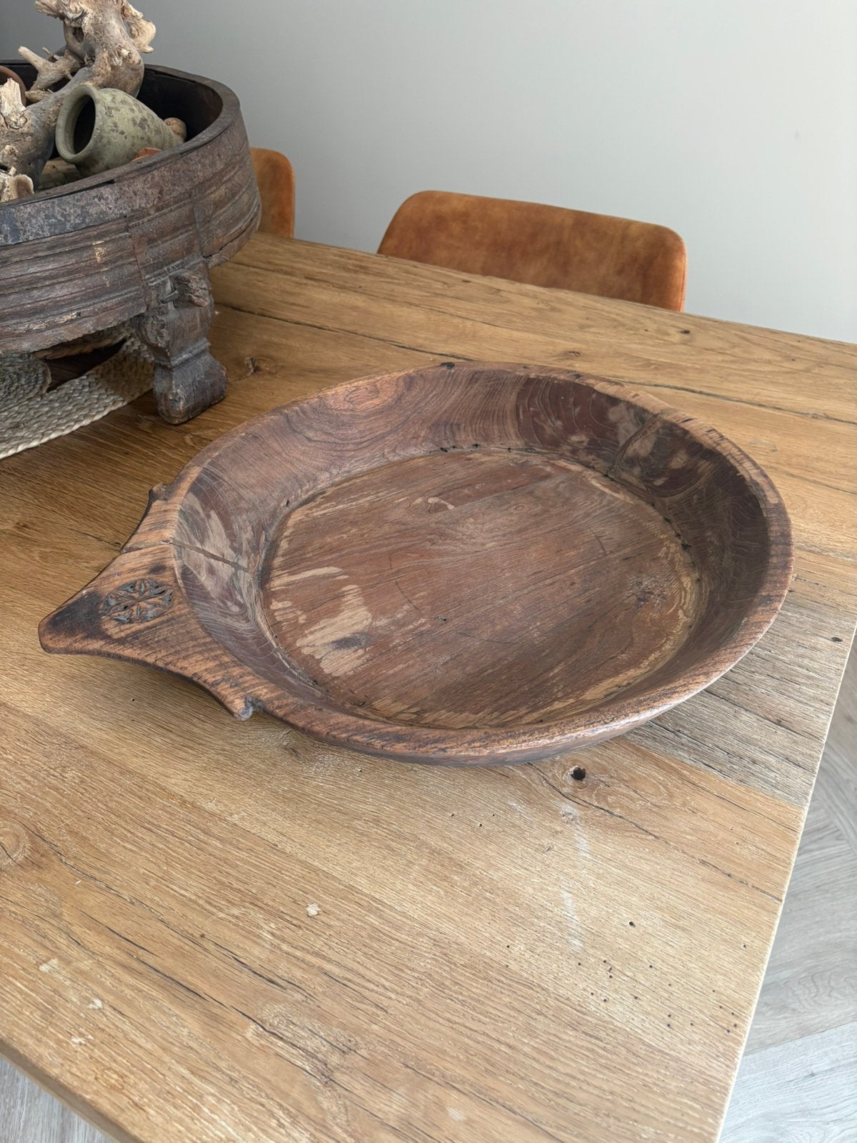 Vintage handgesneden houten schaal XL | rustiek dienblad |, Rond, Ophalen of Verzenden, Zo goed als nieuw, Dienblad