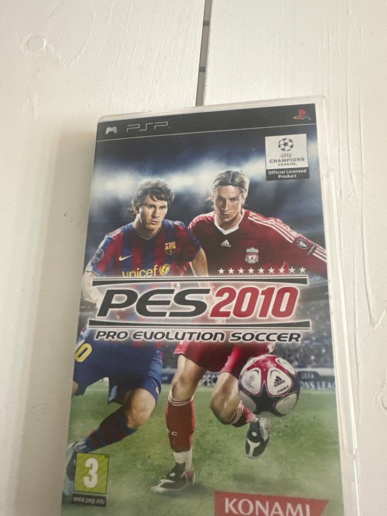 PES 2010 Pro Evolution Soccer PSP, Spelcomputers en Games, Ophalen, 1 speler, Zo goed als nieuw, Vanaf 3 jaar