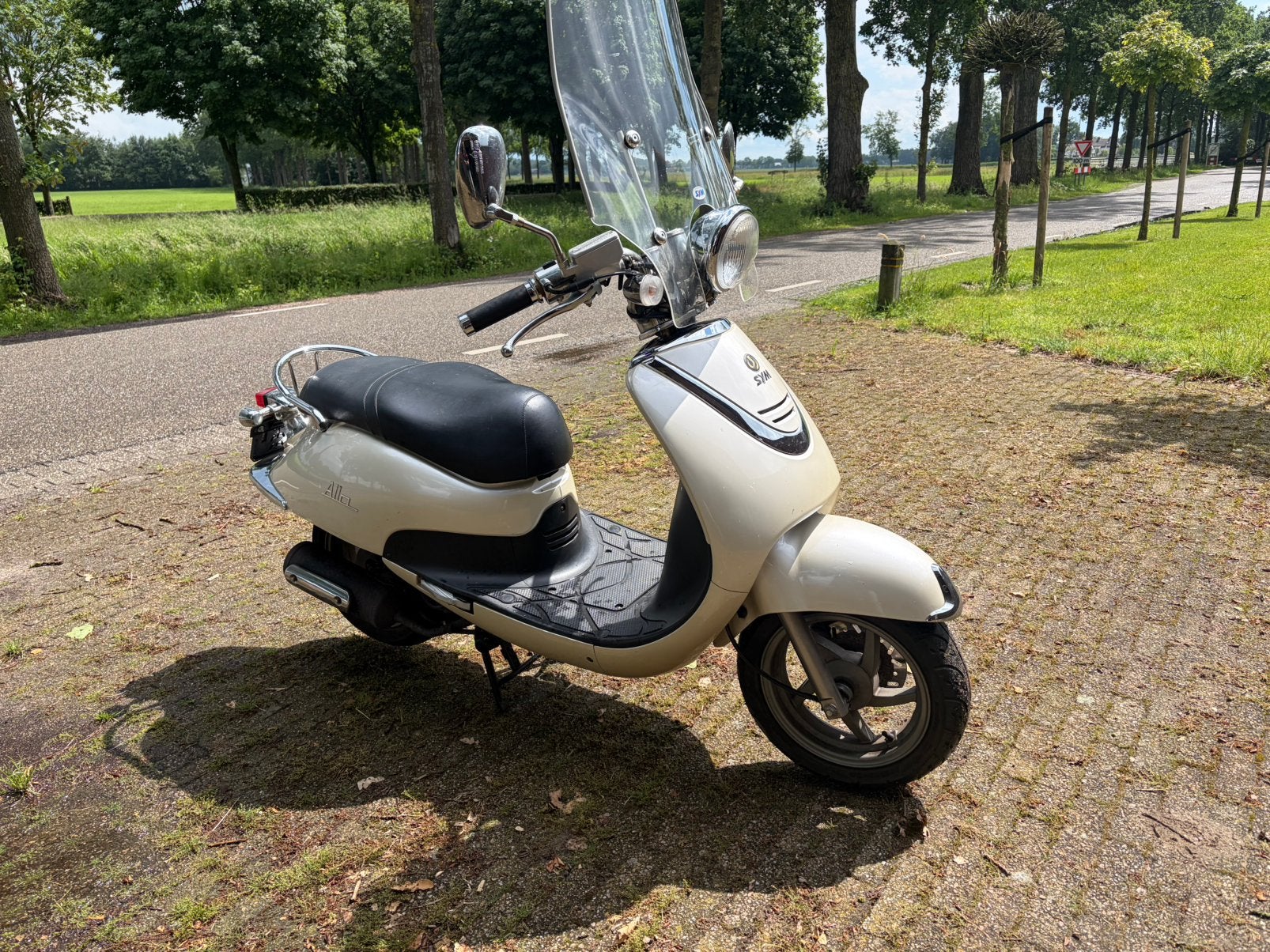 Sym Allo XS50QT-2 uit 2011