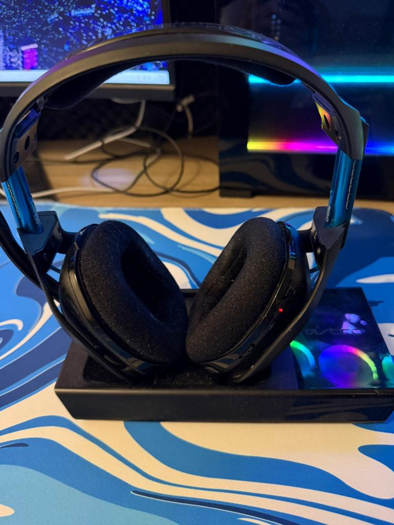 ASTRO Gaming A50 Wireless Gaming Headset + Gen 3, Computers en Software, Headsets, Ophalen, Gaming headset, Zo goed als nieuw