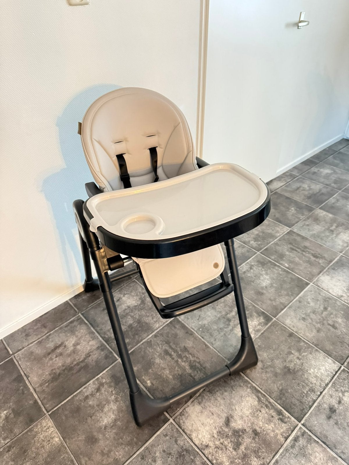 Kinderstoel Topmark zand kleur., Kinderen en Baby's, Ophalen, Zo goed als nieuw, Inklapstoel