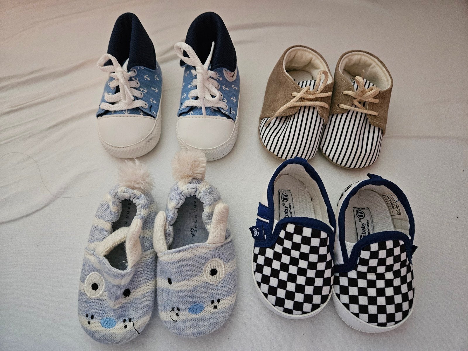 Babyschoentjes maat 18 (4 paar), Schoentjes, Ophalen of Verzenden, Zo goed als nieuw, Jongetje