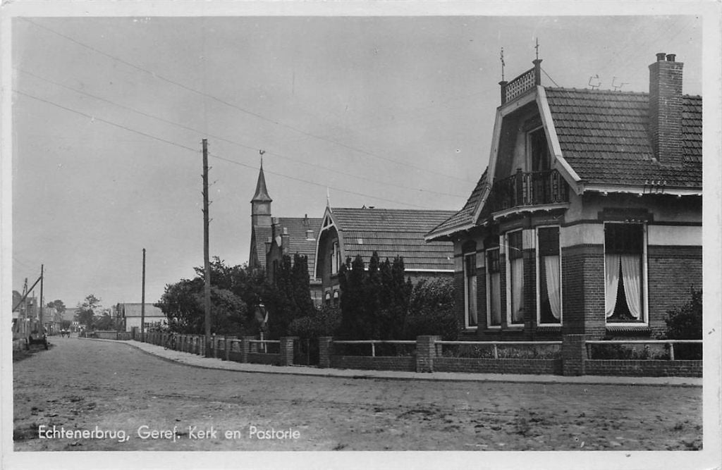 703-028-019 Echtenerbrug Geref Kerk en Pastorie, Verzenden, Voor 1920, Friesland